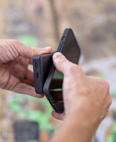 SP Connect Wireless Powerbank SPC+ 5000 mAh, 18.5 Wh, 10 W, schwarz  Produktbild 10