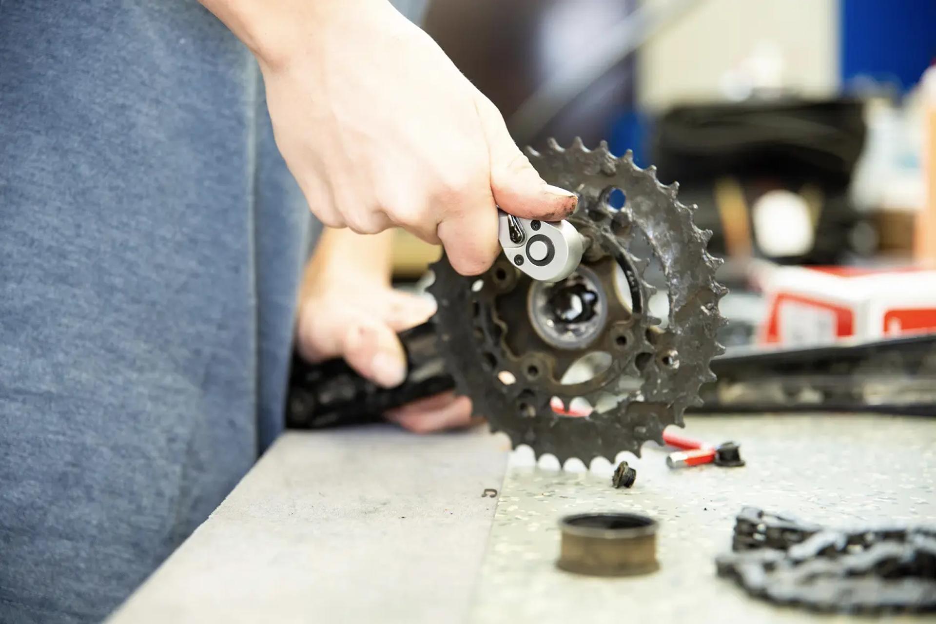  - Velothek AG B&uuml;tschwil