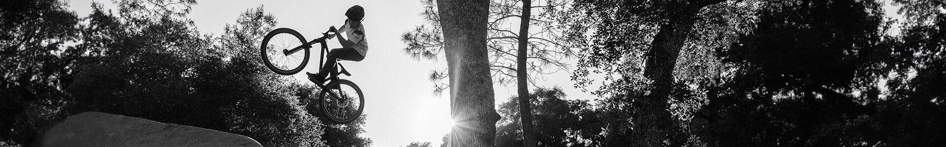  - Velothek AG B&uuml;tschwil